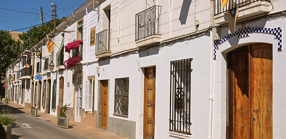 Cases de cós al carrer dels Balcons de Vilassar de Mar.