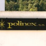 Rètol de l'antiga fàbrica Polinex a Dosrius.