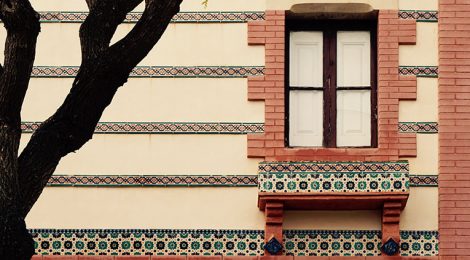 Finestra de Can Sisternes a Mataró.