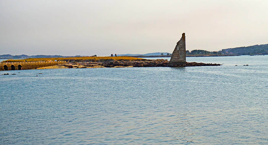 Ruïnes de la Torre de San Sadurniño. Visita a Cambados