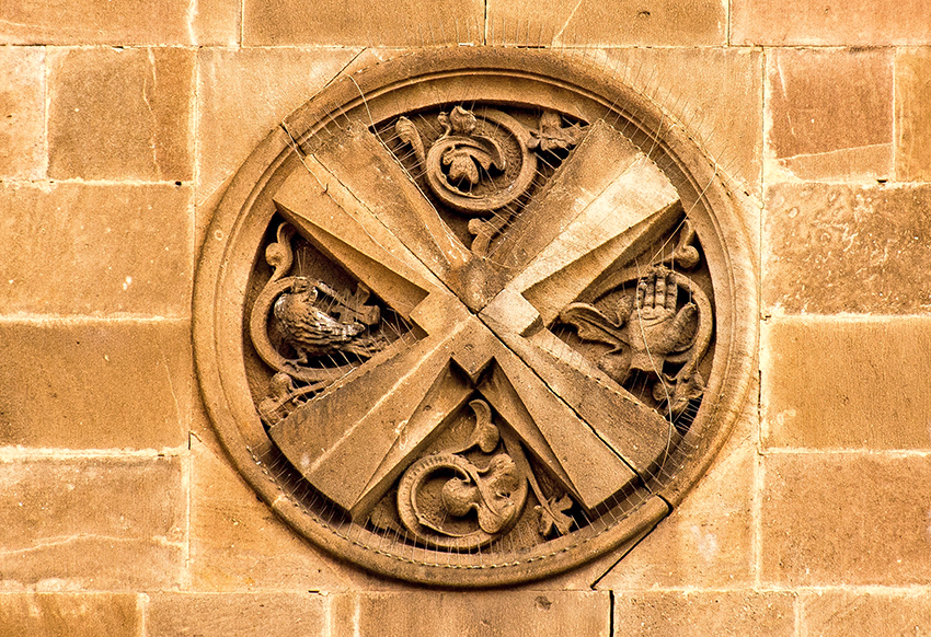 Elements de l'escut de Sant Andreu de Palomar. Barcelona