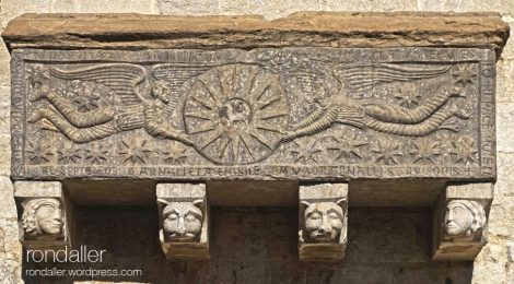 Sarcòfag. Sant Fèlix. Sant Feliu. Girona. Romànic. Relleu