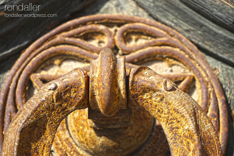 Catedral de Girona. Porta dels Apòstols. Picaporta. Gòtic. Drac