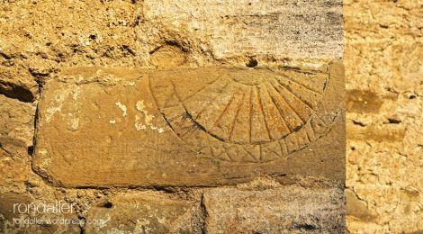 Sant Vicenç, La Sala de Camós, El Pla de l'Estany, rellotge de sol