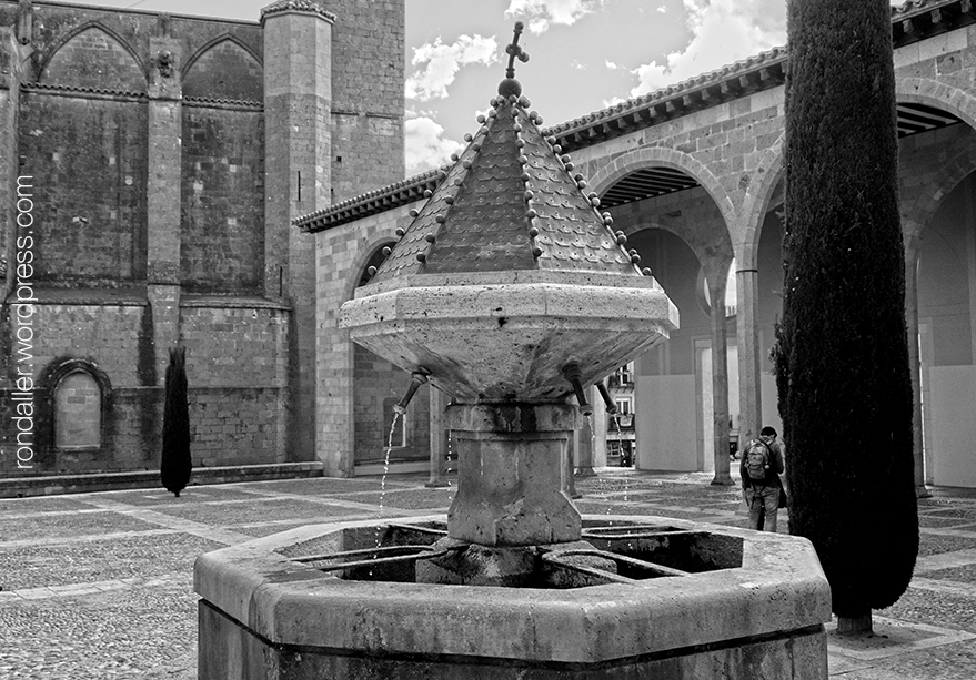 Castelló d'Empúries, font, gòtic, Alt Empordà