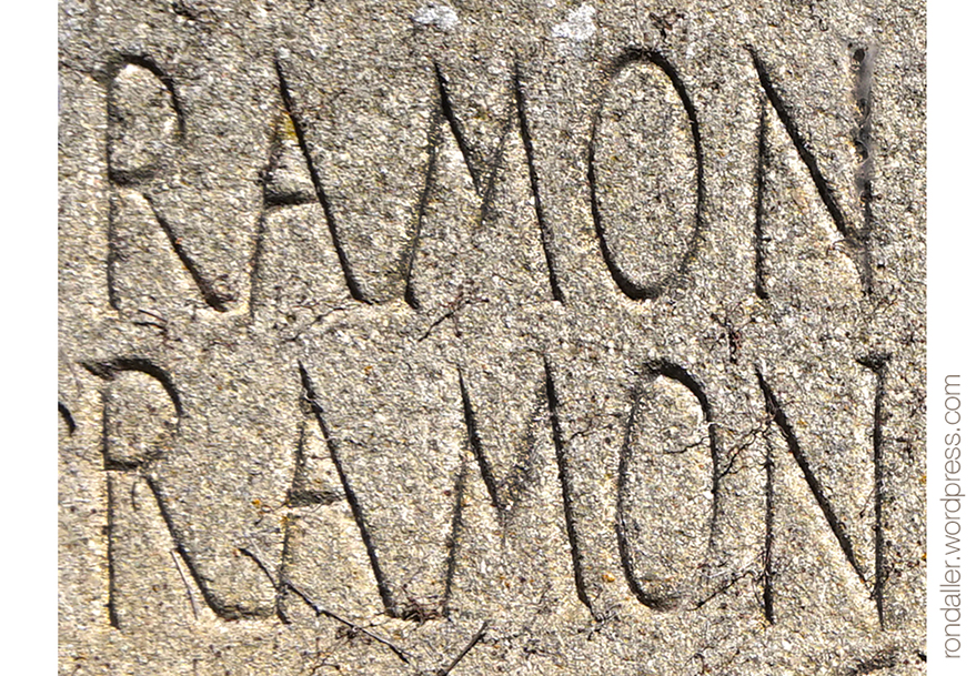 El nom de Ramon a la Placa franquista a Vilanova de Sau (Osona). 