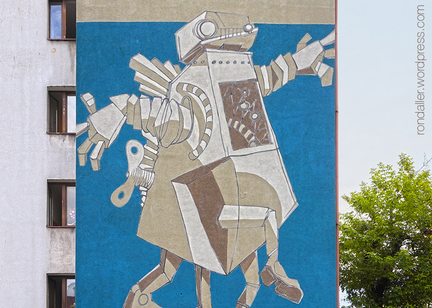 Itinerari per Cracòvia. Mural en una mitgera que representa un robot, en homenatge a Stanisław Lem.