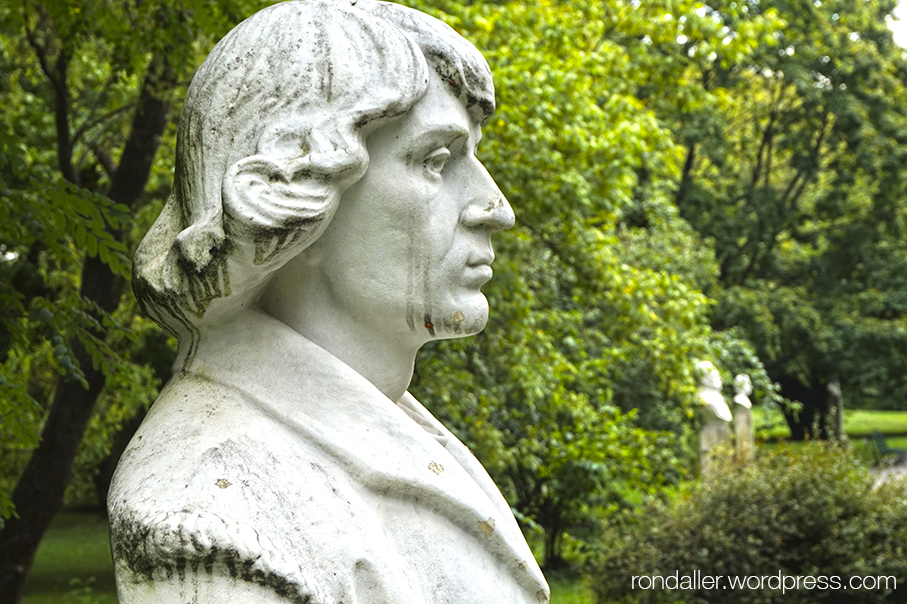 Bust de Copèrnic al Parc Jordan.