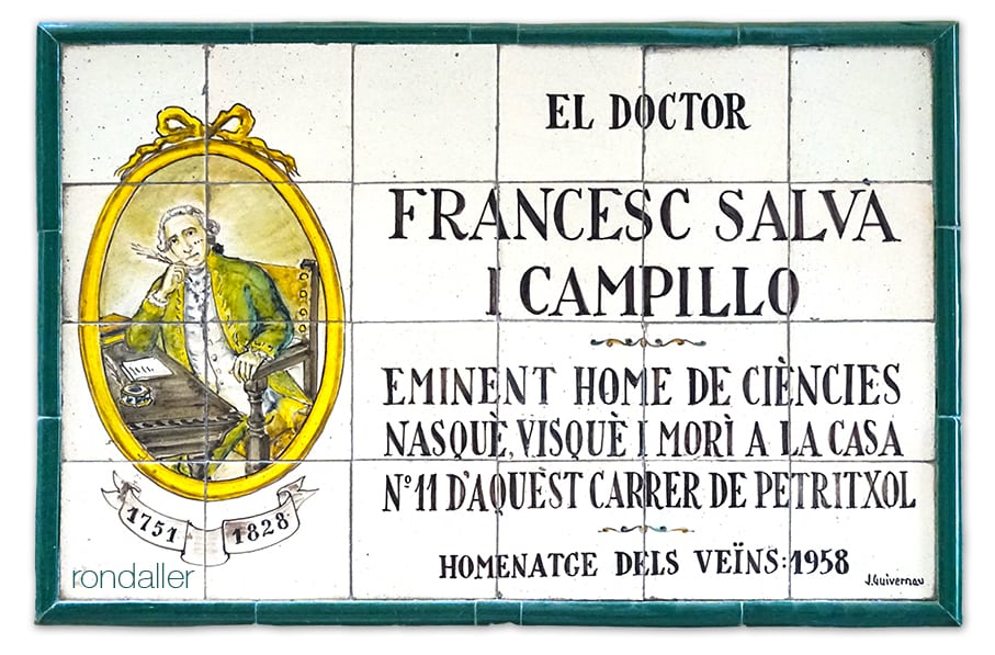 Plafó ceràmic de Joan Baptista Guivernau al carrer Petritxol dedicat al doctor Francesc Salvà i Campillo.