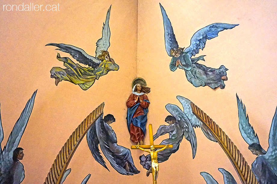 Pintures de l'Església Nova de Pont de Suert, realitzades per Marisa Roësset Velasco.