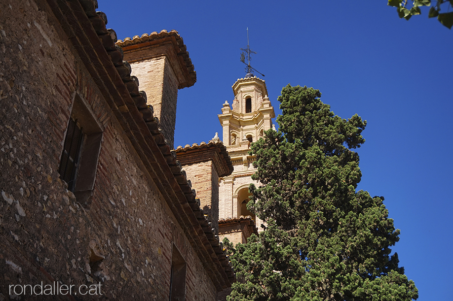 Església de Sant Honorat de Vinalesa, a l'Horta Nord de València. El campanar.