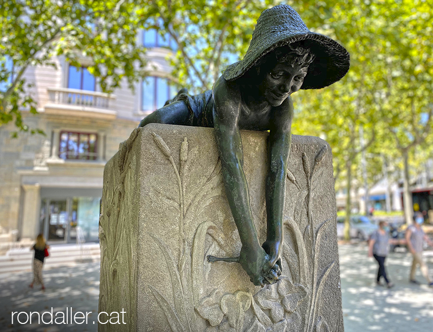 Font de la Granota de Barcelona, realitzada el 1912 per Josep Campeny i Santamaria.