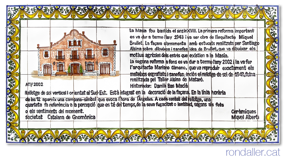 Plafó ceràmic que relata la història dels esgrafiats de la Masia Cabot de Vilassar de Mar.