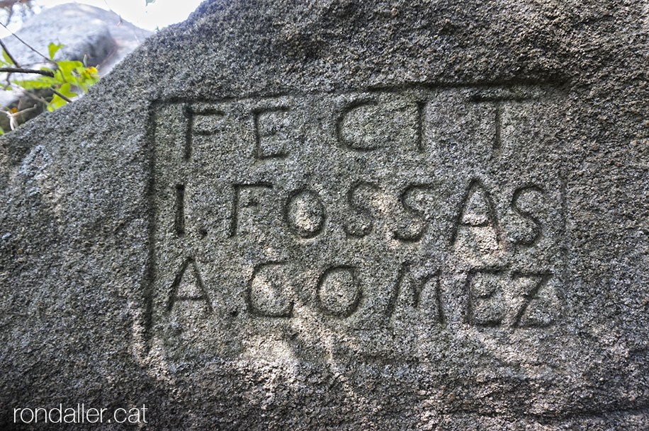 Signatura d'Isidre Fosses i Agustí Gómez, picapedrers que van esculpir l'elefant.