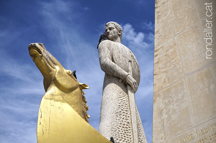 Detall del monument a Jaume I el Conqueridor.