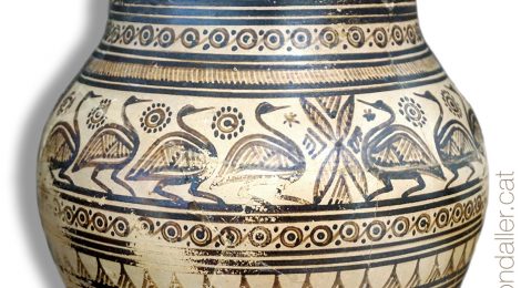 Ceràmica amb motius animals al Museu Arqueològic d'Atenes a Grècia.
