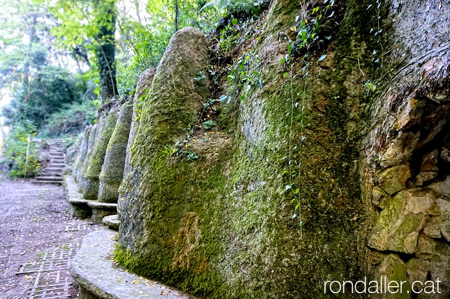 Font de la Rabassada, pertanyent als jardins de l'antic casino.