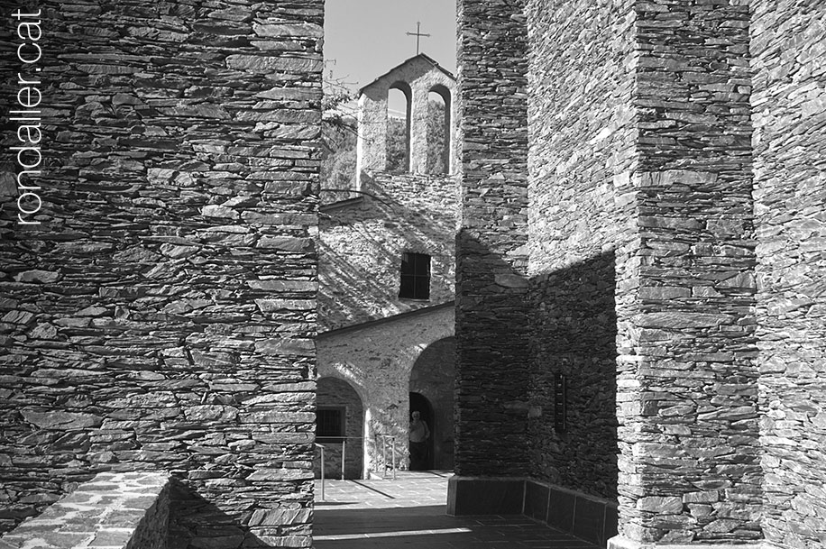 Santuari de Meritxell a Andorra projectat per Ricardo Bofill.