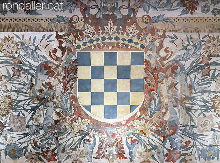 Frontal d'altar amb l'emblema de l'abadessa de Portocarrero Escaiola.