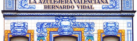 Azulejera Valenciana de Meliana. Façana decorada per Francisco Aguar.