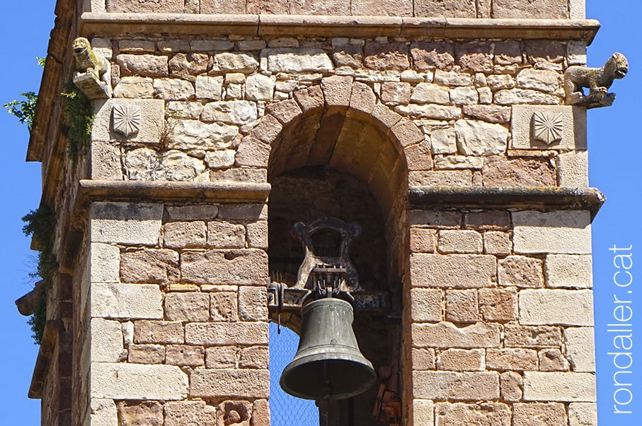 Campanar de l'església de Sant Iscle i Santa Victòria.