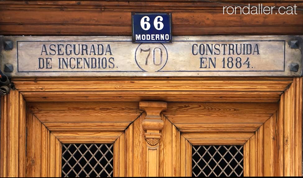 Plaques d'assegurances d'incendis de Madrid.