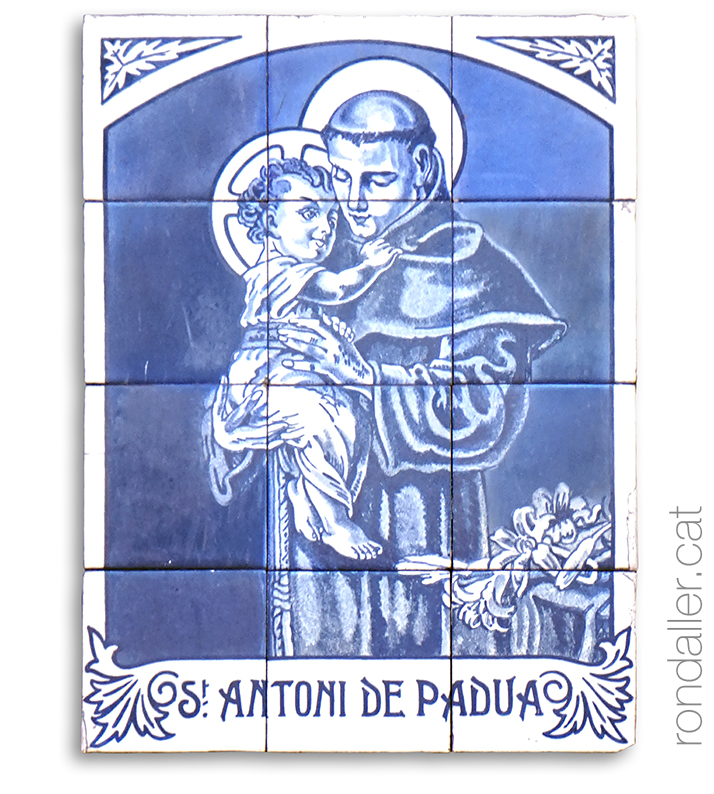 Iconografia de sant Antoni de Pàdua. Plafó ceràmic a Martorell.
