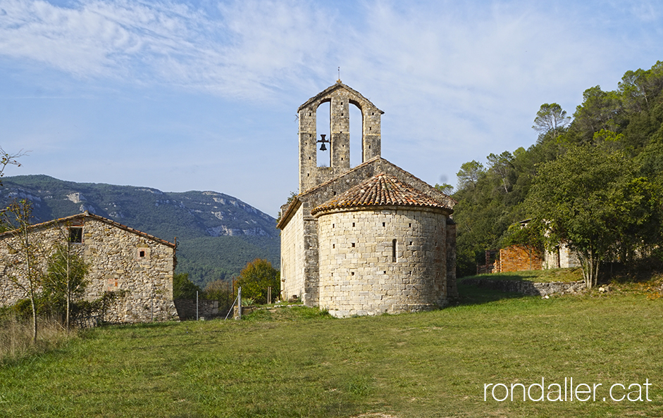 10 anys del blog Rondaller. Església de Santa Maria de Palau al terme de Sant Llorenç de la Muga.