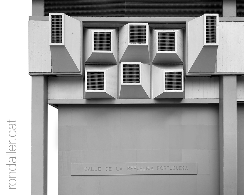 José de José María y Lillo. Edifici brutalista del 1971 a Badalona.