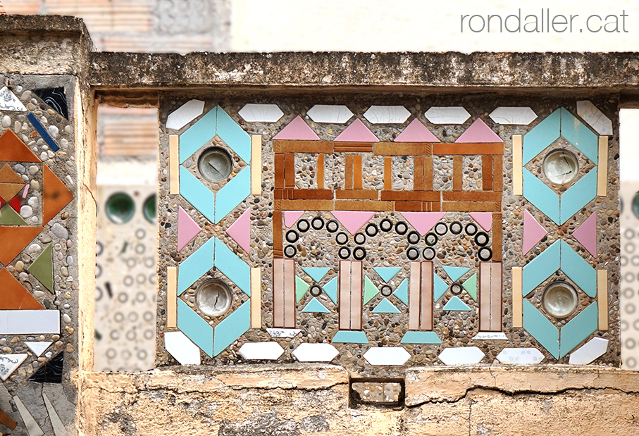 Obres insòlites al barri de Sant Genís dels Agudells de Barcelona.