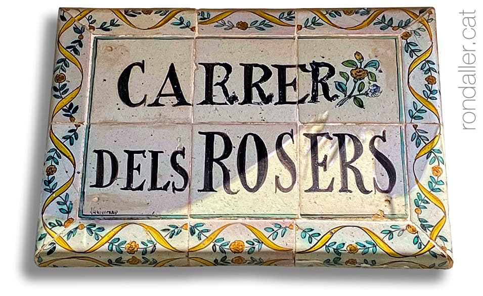 Placa ceràmica del carrer dels Rosers d'Argentona.