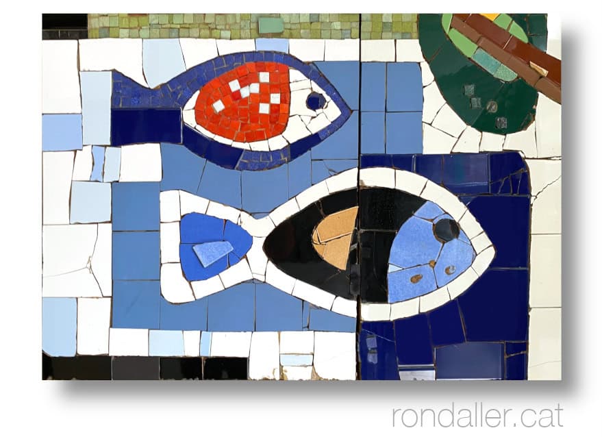 Detall del mosaic del col·legi Manyanet, dissenyat per Pau Macià i executat per Carles Maurel.