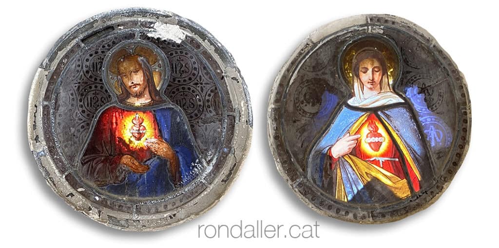 Vitralls en un panteó del cementiri de l'Oest de Narbona.