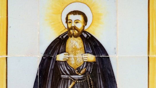 Plafó ceràmic amb la imatge de sant Patrici.