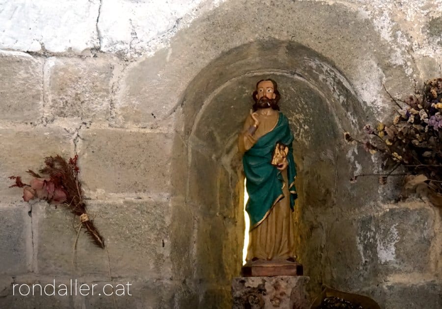 Ermita de Sant Mateu de Premià de Dalt. Imatge del sant titular.
