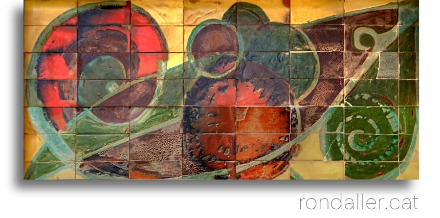 Murals ceràmics de Madola a Vilafranca del Penedès.