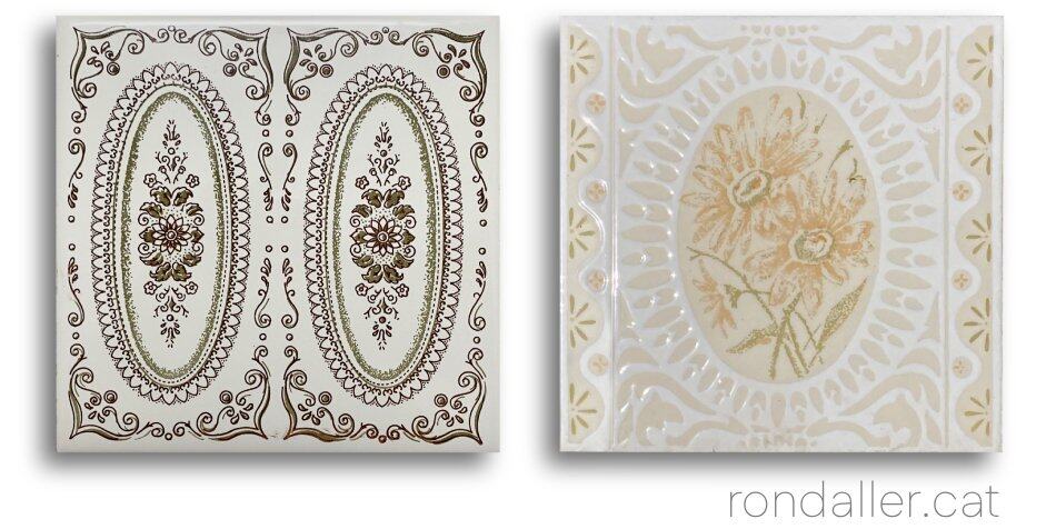 Exemples de rajoles dels anys vuitanta del segle XX amb motius florals.