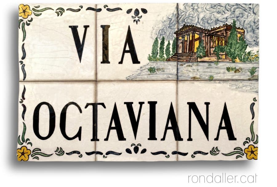 Plaques de carrer a Vilassar de Mar. Via Octaviana.