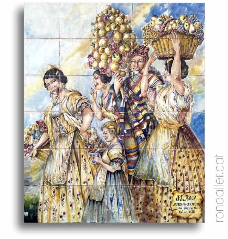 Plafons ceràmics a València: mosaic representant una escena costumista valenciana.