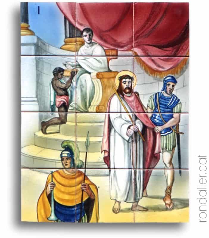 Plafó ceràmic amb una de les estacions del viacrucis o calvari.